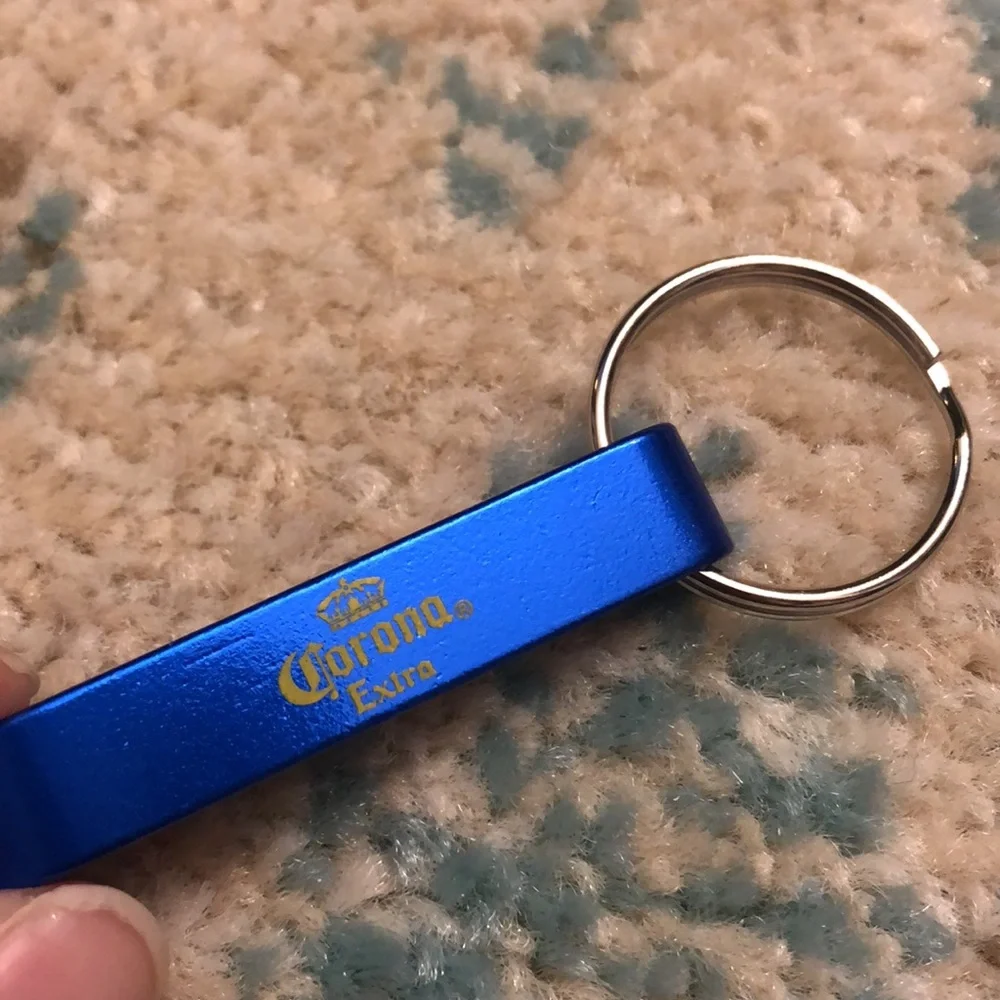 🍀 4/$5! NWT! Corona beer opener keychain! - Picture 4 of 8